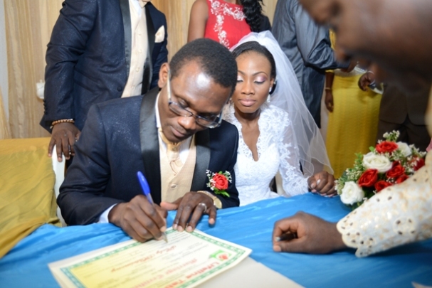Wedding bw the son of our Pastor-Dele Ikotun and the daughter of Pastor Abraham on 14 Dec 2013, pix17