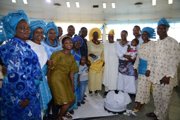 Wedding bw the son of our Pastor-Dele Ikotun and the daughter of Pastor Abraham on 14 Dec 2013, pix24