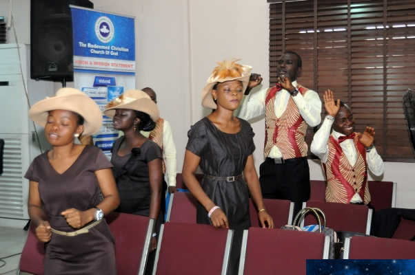 May Thanksgiving Service, pix1