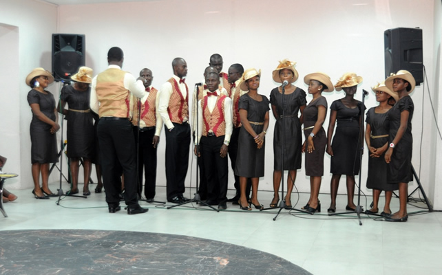 May Thanksgiving Service, pix11